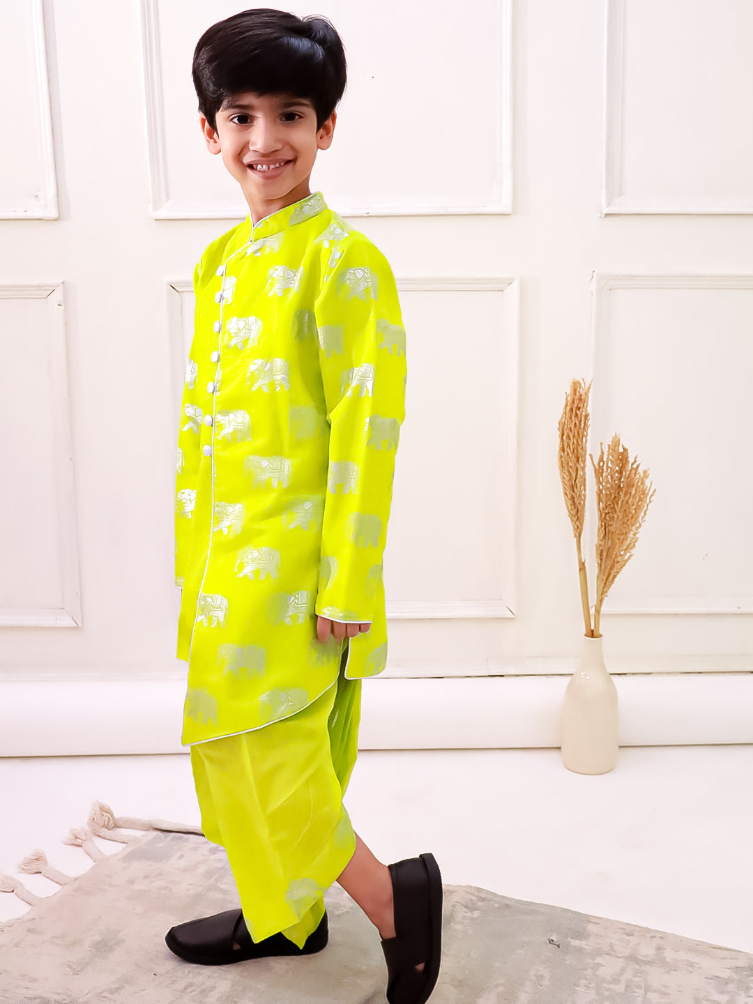 Twisha Chanderi Fullsleeves Elephant Printed Kurta with Dhoti - Limegreen