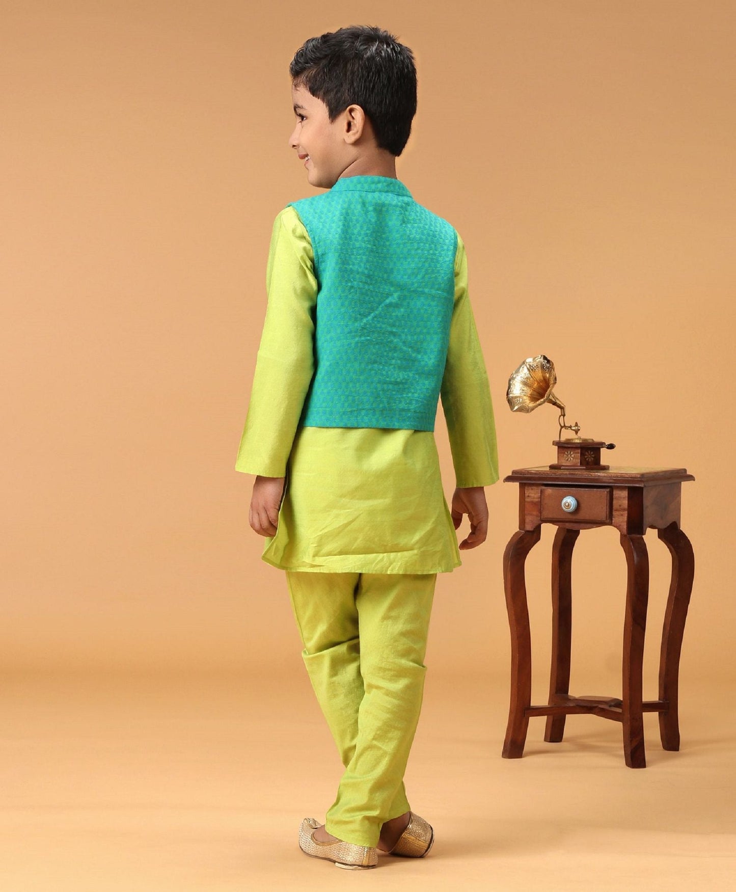 Twisha Boys Solid Kurta & Pyjama With Textured Jacket - Green & Teal