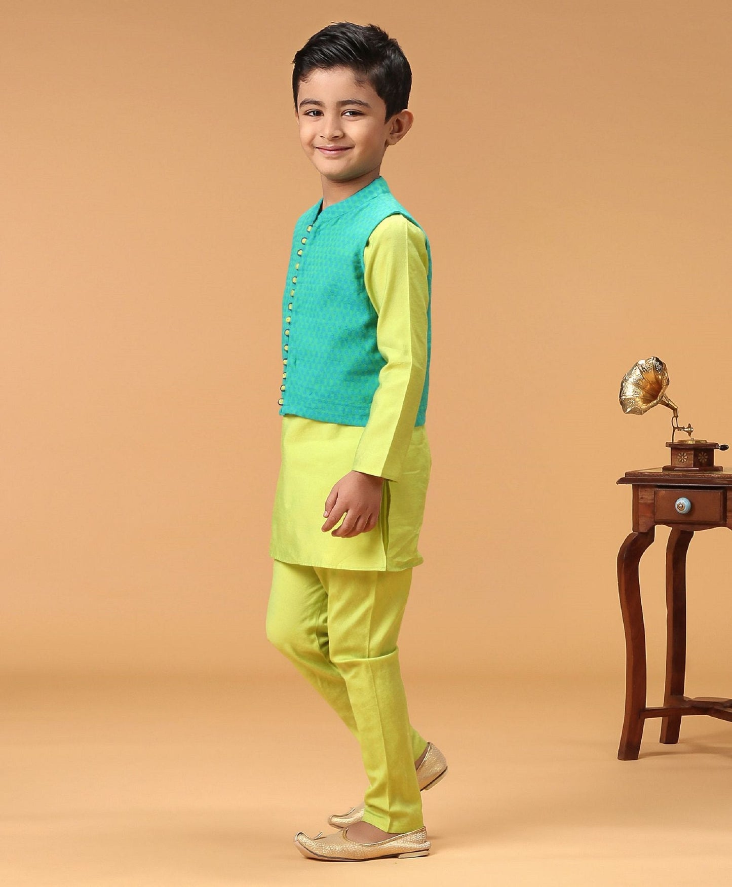 Twisha Boys Solid Kurta & Pyjama With Textured Jacket - Green & Teal