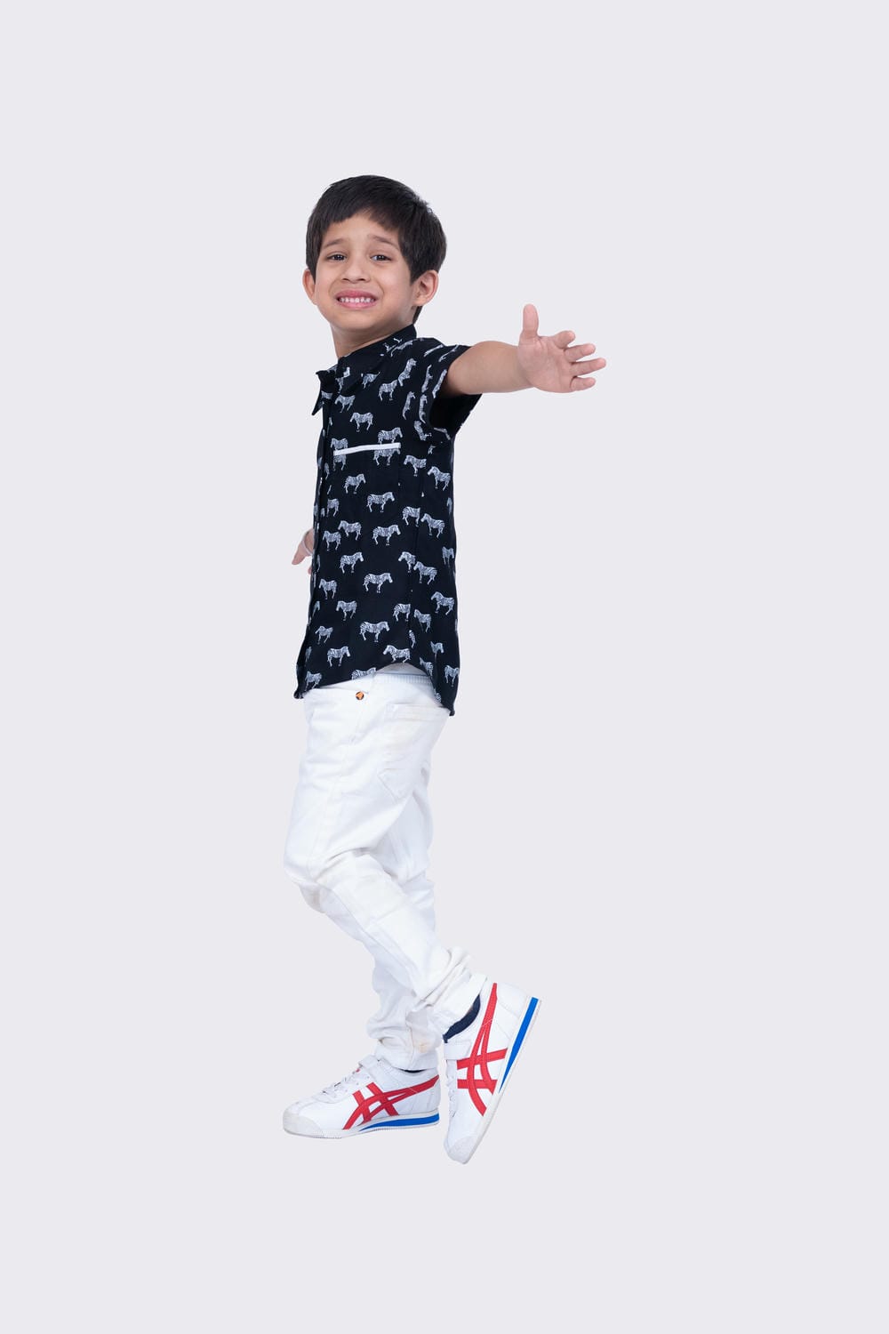 Twisha Boy's Half Sleeves Cotton Zebra Print Shirt - Black