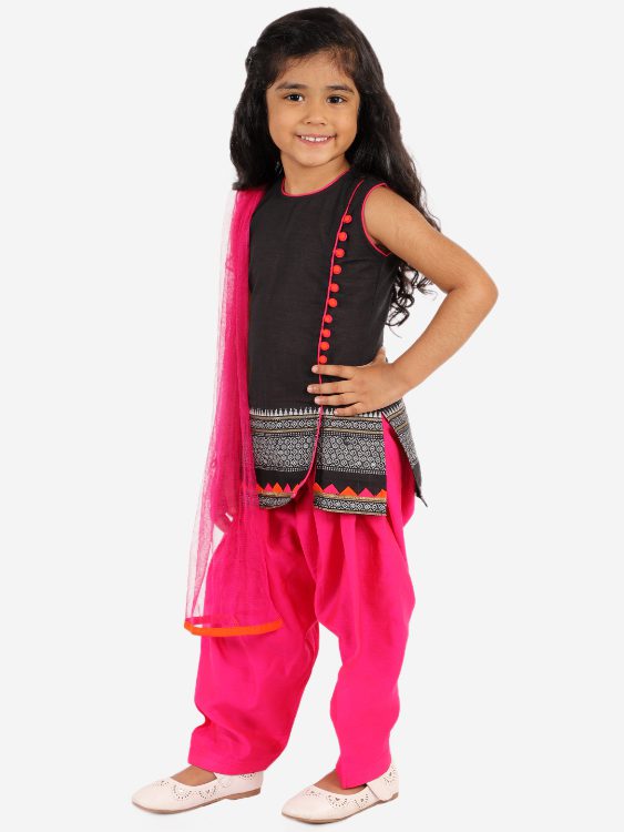 Twisha Girls potlis embellished Kurta Salwar and Dupatta set-Black and Pink