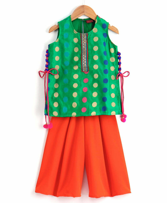 Sleeveles Kurta With Side Knot With Palazzo - Green & Orange